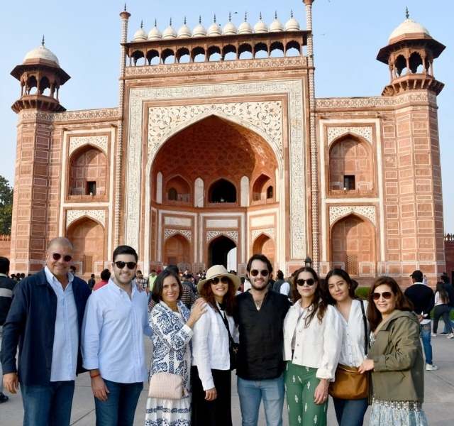 Taj Mahal Tour From Delhi By Premium Car
