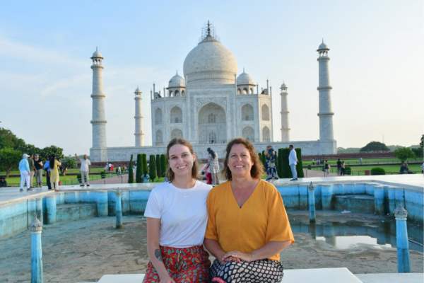 Sunrise Taj Mahal Tour From Delhi